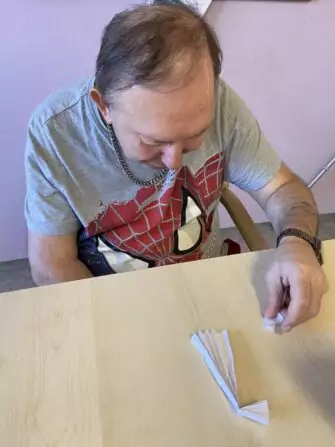 ACE2B202-AF7F-4D2E-A16B-C227FE16B7F4