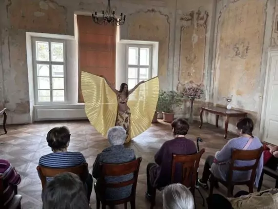 orientální tanečnice (1)