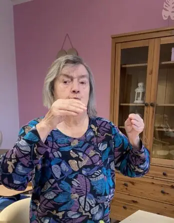 0F7C3116-5AFE-4F25-9DF4-146E4ED5B654