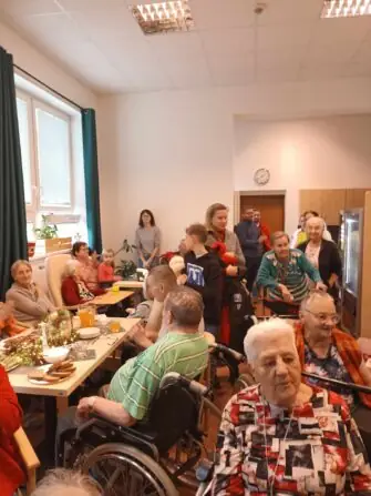 3CC8F2DD-3AE4-4768-ABA1-1BEEFD9BDF27