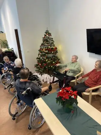 4A3F755A-C61D-448B-A7AE-776FE0999678