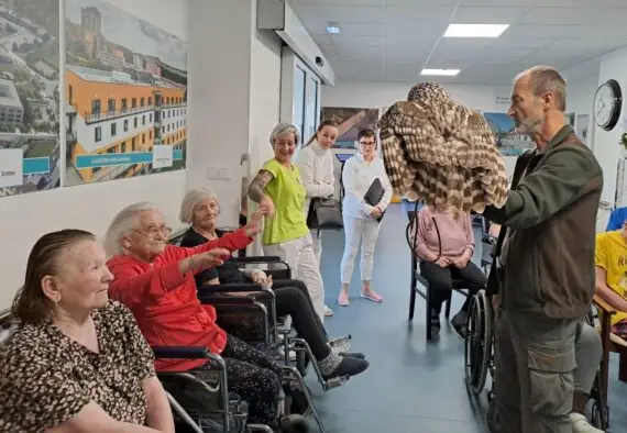 6dabf1a8-201f-422b-bd1b-435cf802bec4