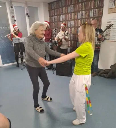 8c24fc0f-c307-4485-889b-62f6c41e6255