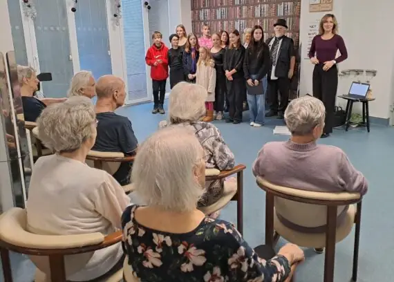 b026020d-191b-4a7c-b3d0-7dfbaacfd561