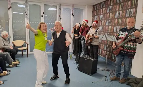 c7debfda-b933-4e74-8947-8b8746baf88b