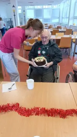 f0777a85-050e-418f-b6ef-25408ad34048