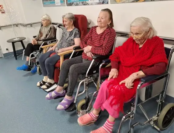 f2ba090a-6d55-443b-b67c-983d17138ce5