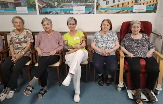 f6b39287-8b33-439e-88ae-8594527f12ae