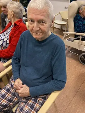 04BF0F76-D809-49BB-8329-63897FEB16BB