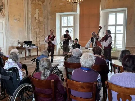 2025 01 10 cimbálková muzika (8)