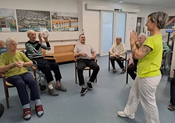 247f5956-e059-4a6e-812a-13324556016d