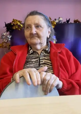 93E4CAA1-4349-4D57-91B6-449F8ECF33BF