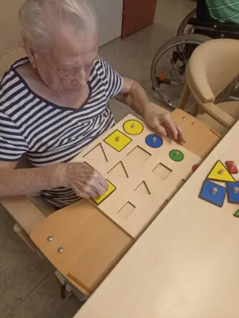 AFDE9A29-914A-4526-9686-5A97EB02FAD0