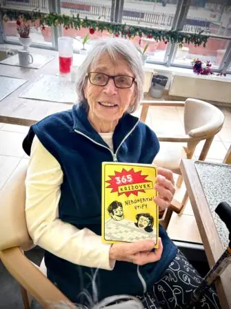 e2e7e4de-cd20-4a7c-bf84-4e8602a214b6