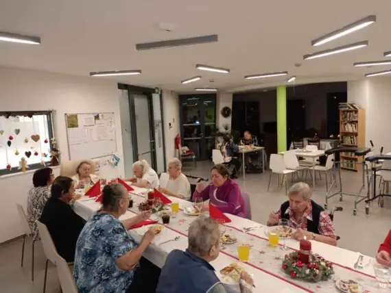 received_1107894874345179