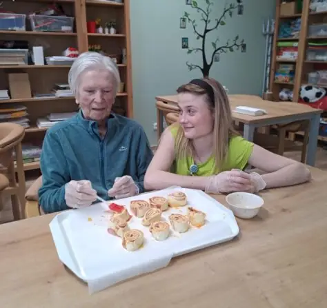 04cccb42-abb3-46c5-bb37-7e13b4357835