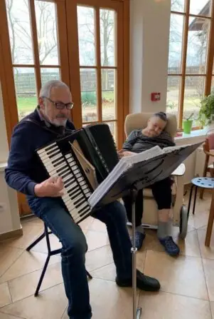 2025 02 07 harmonikář (10)