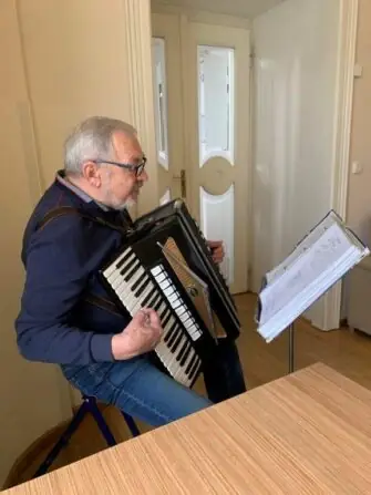 2025 02 07 harmonikář (17)