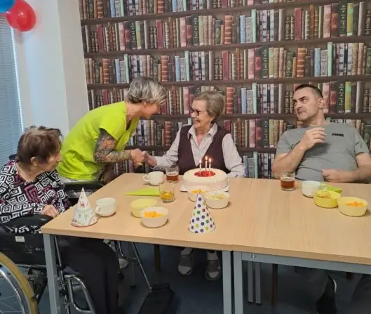 9a96608c-fa83-4657-ac07-91745ee73477