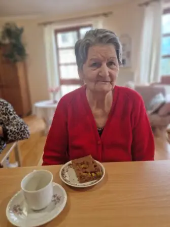 b382422b-e913-4951-8606-f413a68eb570