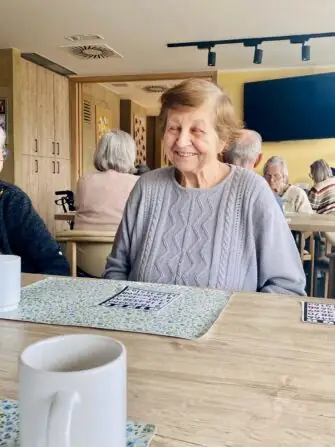 c75ee561-71e1-4037-9bc7-c703c05e60b5