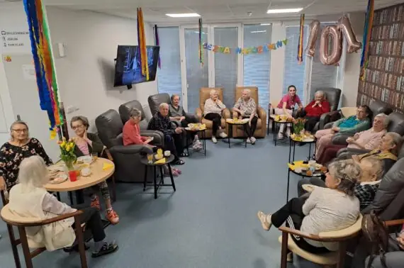 5686aedc-b4a3-4aa5-8c93-dc867a5469af