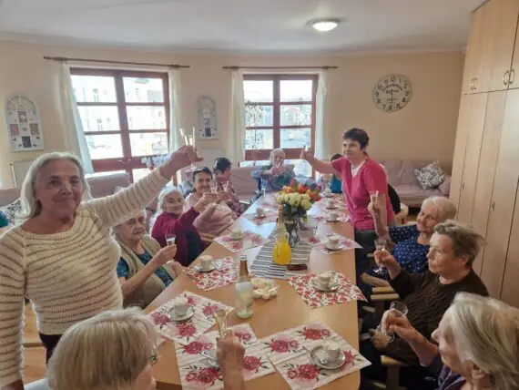 ef814369-37b0-46f3-b14b-022ea936da0d