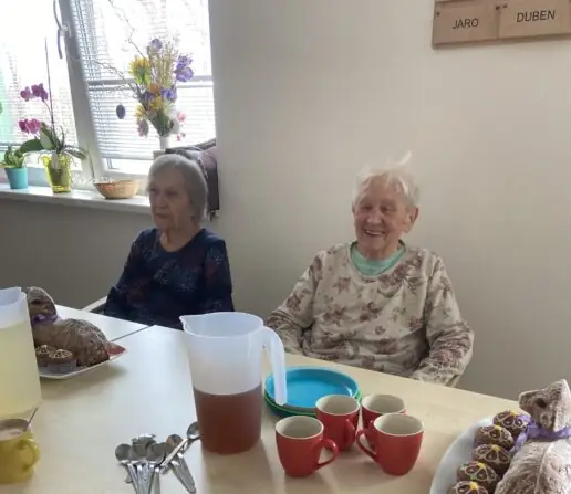 2F4E267B-9FF4-41E8-A0C2-BE7D8A860D74