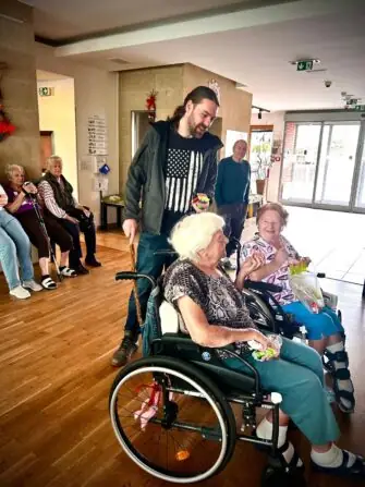 2b83b890-97a5-464d-9a62-b10c54d69046