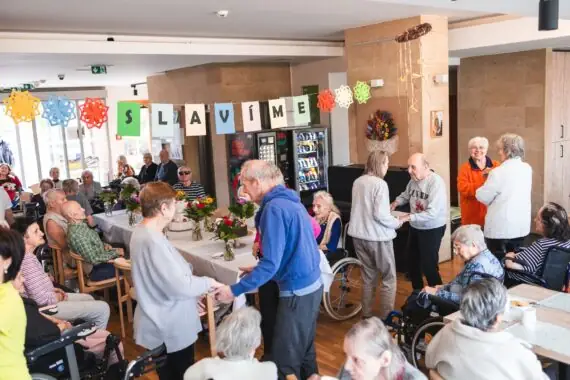 3d18cd7e-f6a7-4c5f-b151-d0867b491da3