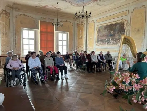 484374330_689023860242264_3409557183647765943_n