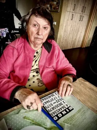 7b23992c-edb0-4621-9a02-e9e51f664f59