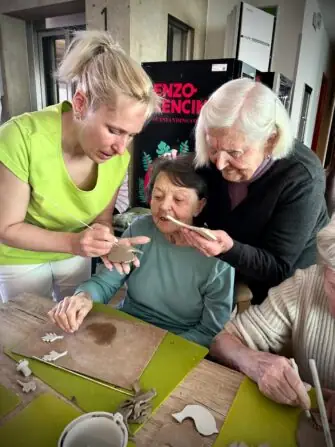 PHOTO-2025-04-11-12-36-20 (11)