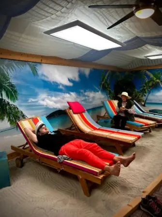 PHOTO-2025-04-25-19-54-11