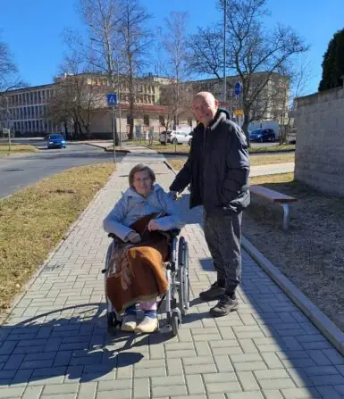 b9ce802e-246e-454a-84be-aa6d04bd9e04