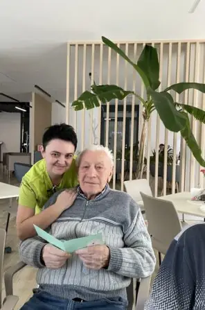 dabbf2b7-acdc-40d3-af15-13e7ebce0318