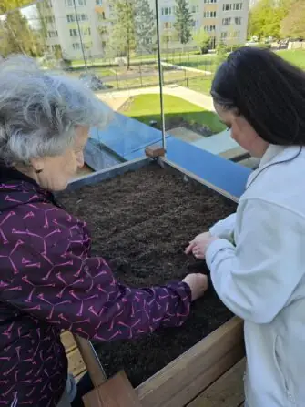 fe02d180-c70c-4658-a5e4-b077c9964973