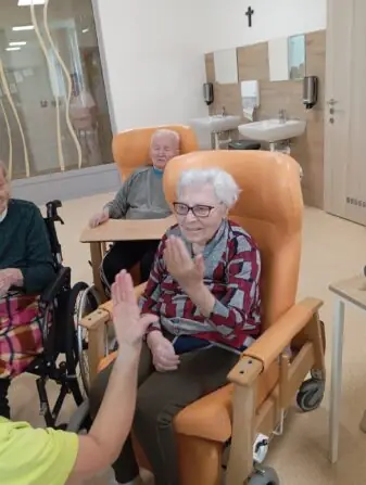 5b850344-2549-4997-95fb-de2058a8d1b4