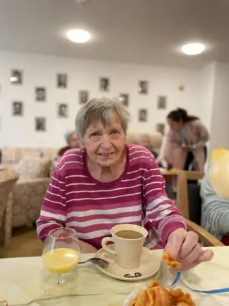 6ca6dde2-2fba-4506-b5f4-75379215d2b7