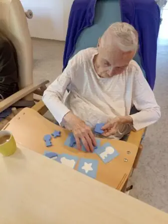 BE31EF80-4CD5-4B0D-B5A2-D797BEADF5EC