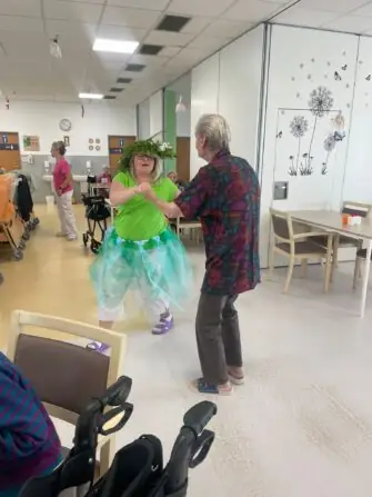 1a85da79-39bd-4aae-8a12-633da86d41b4