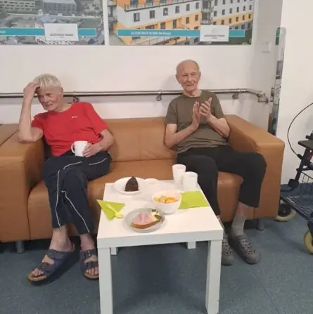 2d71c506-23f1-448a-b1f3-ff95a7b4004d