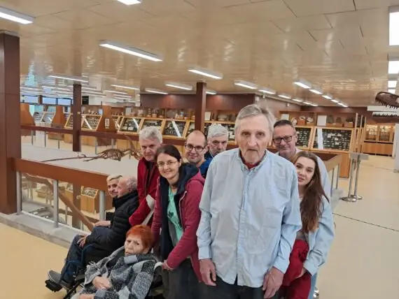 44f73ad4-ec3d-4a47-b215-7821ed18e44f