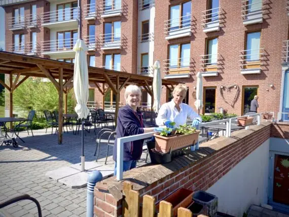 49a8c7c9-76f3-4221-bc93-c8094ceb47fb