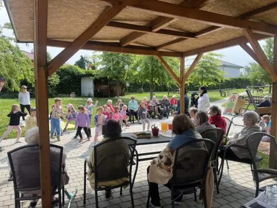 566c741c-08c8-4702-aff3-ea52a4fa0a7e