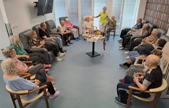 5f284dd7-1d25-4e62-abb2-95b88f0a4d3a