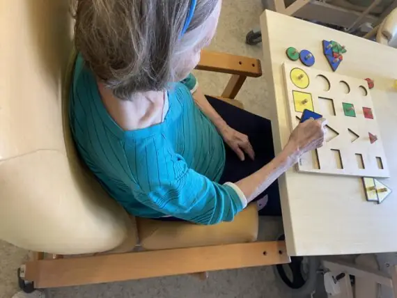 7B5CA112-C8B0-4A31-B6BD-A57026E4C269