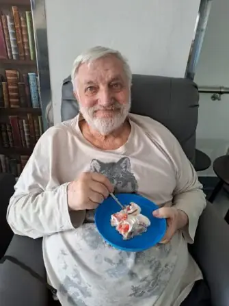 96f18f6d-ea10-4c93-8ca3-7fd0cc4b1a42