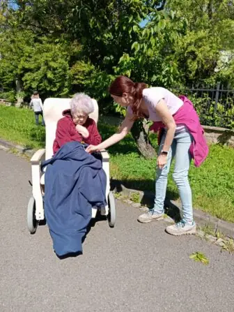 ac548de5-8a32-4928-8f18-e28fa60f7e8d