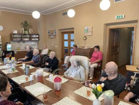 b6242d9f-615c-4a86-8921-679991fab1b4 (1)